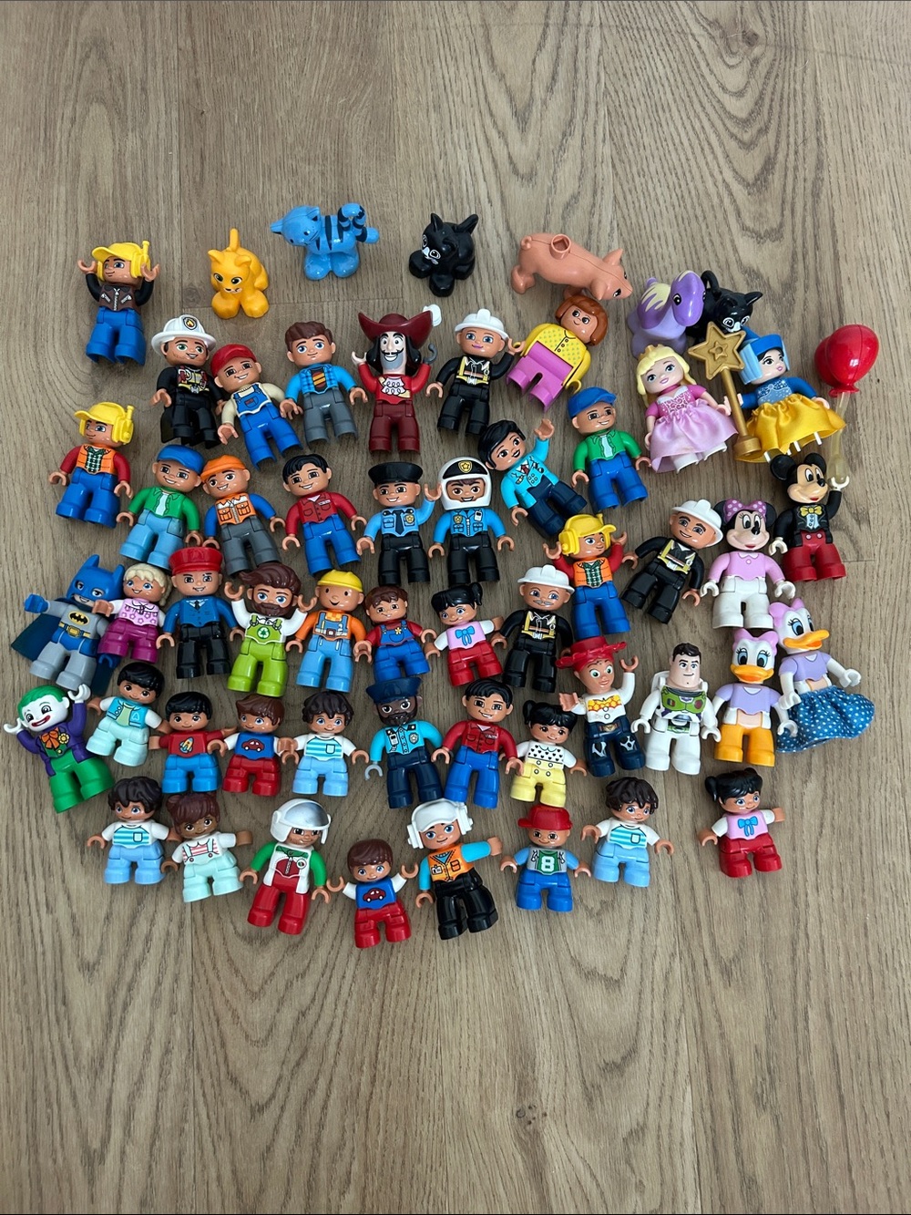 Lego Duplo Large Lot of 55 Assorted Mini Figures and Animals EUC